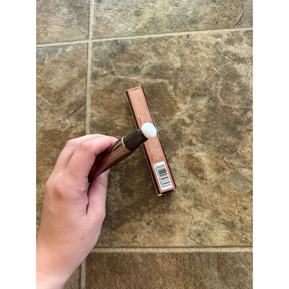 Charlotte Tilbury Contour Wand Fair to Medium